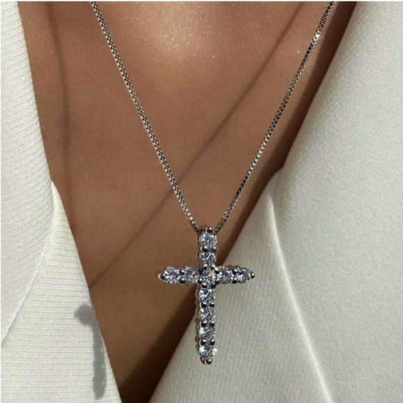Jewelry - New Simulated Diamonds Sterling Silver 18” Classic Cross Pendant Necklace